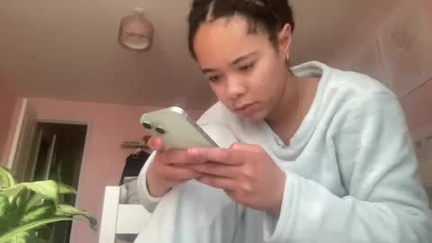 Snapshot of goddesselxo chatting on 04/05/26, 06:16 Goddess L online show from 04/05/26, 06:16