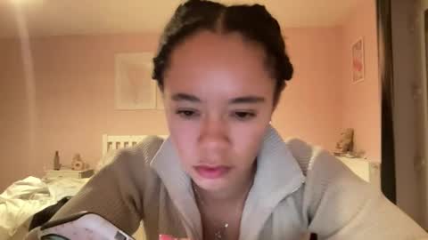 Snapshot of goddesselxo chatting on 04/06/26, 09:27 Goddess L online show from 04/06/26, 09:27