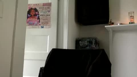 Snapshot of goddessjaylastar chatting on 11/26/25, 03:57 GoddessJayla Star online show from 11/26/25, 03:57