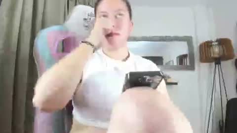 Snapshot of goddessjessica_roger chatting on 03/18/26, 06:05 Goddess Jessica and slave Roger online show from 03/18/26, 06:05