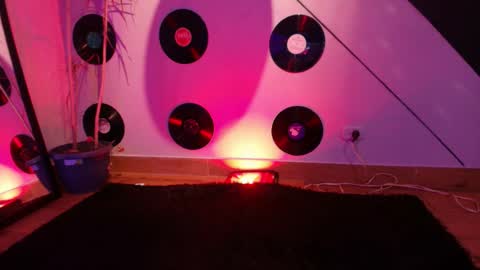 Snapshot of goddessjulieta chatting on 01/12/26, 06:35 Julieta online show from 01/12/26, 06:35