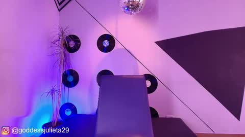 Snapshot of goddessjulieta chatting on 03/20/26, 06:46 Julieta online show from 03/20/26, 06:46