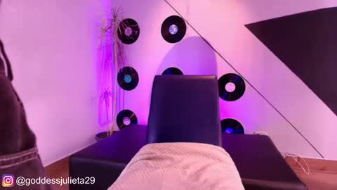 Snapshot of goddessjulieta chatting on 03/22/26, 06:22 Julieta online show from 03/22/26, 06:22