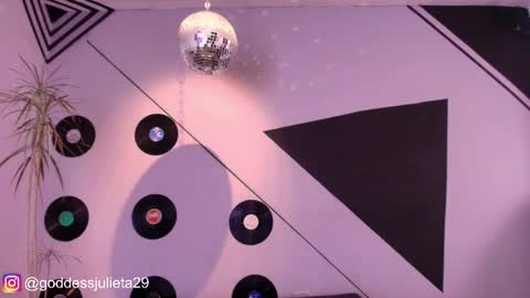 Snapshot of goddessjulieta chatting on 04/03/26, 07:01 Julieta online show from 04/03/26, 07:01