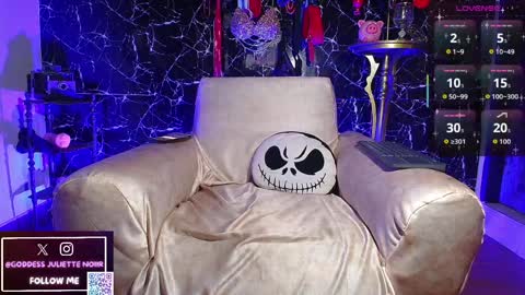 Snapshot of goddessjuliettenoiir chatting on 04/02/26, 11:30 Goddes Juliette Noiir online show from 04/02/26, 11:30