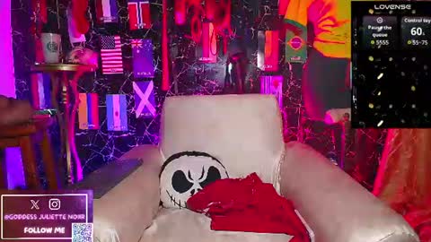 Snapshot of goddessjuliettenoiir chatting on 07/01/26, 11:23 Goddes Juliette Noiir online show from 07/01/26, 11:23