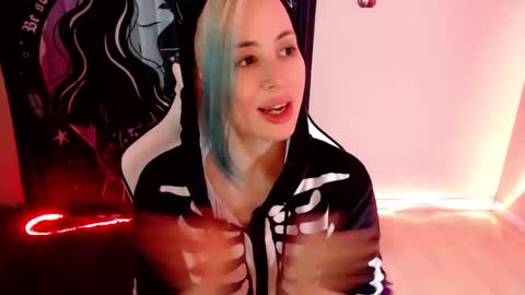 Snapshot of goddesslilith chatting on 01/04/25, 04:55 Goddess Lilith - 111 tks to PM online show from 01/04/25, 04:55