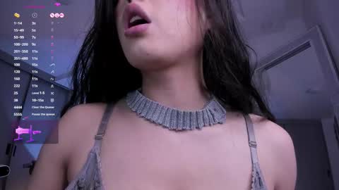 Linda online show from 10/19/25, 01:39