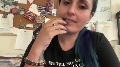 goddessmedusa21 online show from 10/24/25, 03:19