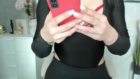 Snapshot of goddessmiaa chatting on 03/19/26, 12:42 Mistress online show from 03/19/26, 12:42