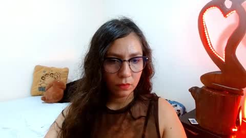  Naih Reyes online show from 12/19/24, 03:51