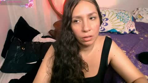 Snapshot of goddessnahi chatting on 06/05/26, 05:14 Naih Reyes online show from 06/05/26, 05:14