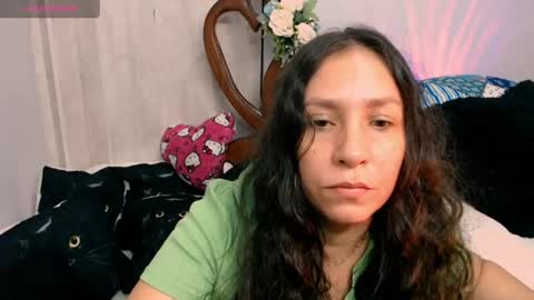 Snapshot of goddessnahi chatting on 07/21/26, 01:19 Naih Reyes online show from 07/21/26, 01:19