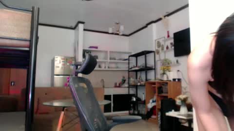 Eva online show from 02/21/25, 01:44