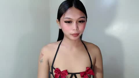 Snapshot of goddessofdesire_ chatting on 06/30/26, 12:50 MISS LOVELY online show from 06/30/26, 12:50