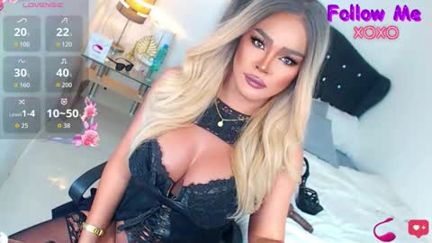 Snapshot of goddesss_hera chatting on 11/10/25, 02:38 Miss Anna online show from 11/10/25, 02:38