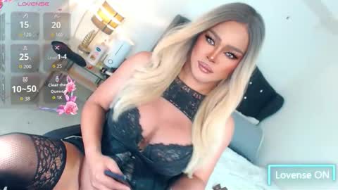 Snapshot of goddesss_hera chatting on 12/01/25, 06:46 Miss Anna online show from 12/01/25, 06:46