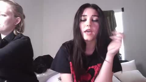 Snapshot of goddessshadowraven chatting on 12/05/24, 02:11 Goddess Raven online show from 12/05/24, 02:11