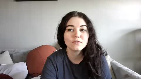 Snapshot of goddessshadowraven chatting on 02/14/25, 04:09 Goddess Raven online show from 02/14/25, 04:09