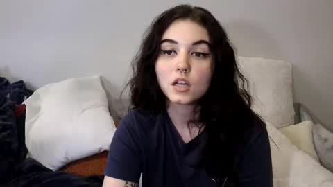 Snapshot of goddessshadowraven chatting on 02/16/25, 02:42 Goddess Raven online show from 02/16/25, 02:42