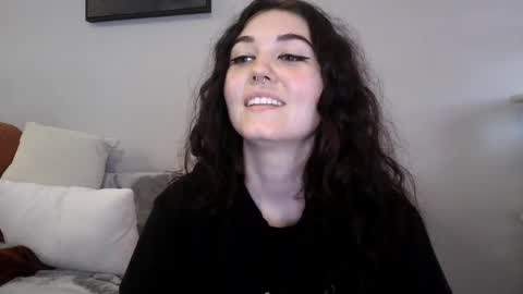 Snapshot of goddessshadowraven chatting on 02/25/25, 08:19 Goddess Raven online show from 02/25/25, 08:19