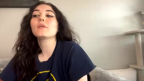 Snapshot of goddessshadowraven chatting on 03/03/25, 04:14 Goddess Raven online show from 03/03/25, 04:14