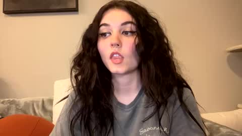 Snapshot of goddessshadowraven chatting on 03/04/25, 01:34 Goddess Raven online show from 03/04/25, 01:34