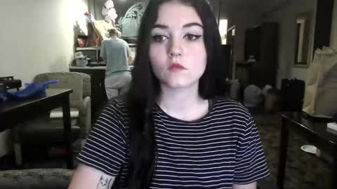 Snapshot of goddessshadowraven chatting on 09/08/25, 04:28 Goddess Raven online show from 09/08/25, 04:28