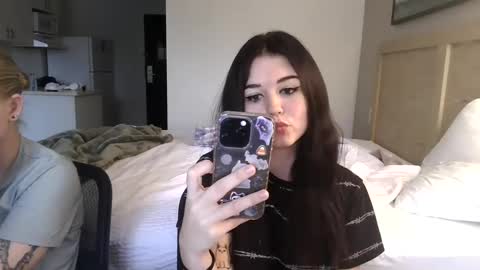 Snapshot of goddessshadowraven chatting on 09/11/25, 04:29 Goddess Raven online show from 09/11/25, 04:29