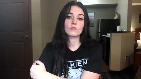 Snapshot of goddessshadowraven chatting on 09/17/25, 04:58 Goddess Raven online show from 09/17/25, 04:58