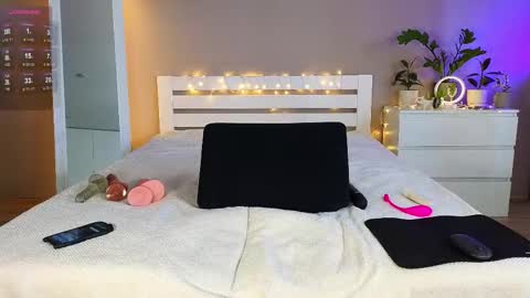 Snapshot of goddessstanya chatting on 02/20/25, 12:04 Tatiana  read my bio please i have new hot photo and video online show from 02/20/25, 12:04