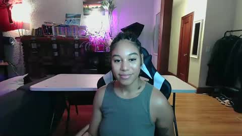 Snapshot of goddesstinaruiz chatting on 01/23/25, 12:57 Goddess Tina 3 online show from 01/23/25, 12:57