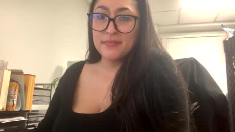 Snapshot of goddessxxrosexx chatting on 01/30/25, 01:11 GoddessxxRosexx online show from 01/30/25, 01:11