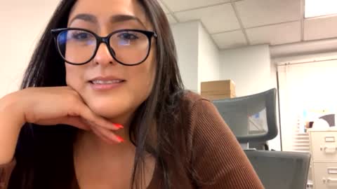 Snapshot of goddessxxrosexx chatting on 02/04/25, 12:29 GoddessxxRosexx online show from 02/04/25, 12:29