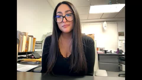 Snapshot of goddessxxrosexx chatting on 03/04/25, 01:23 GoddessxxRosexx online show from 03/04/25, 01:23