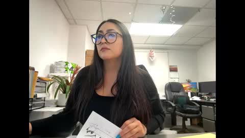 Snapshot of goddessxxrosexx chatting on 03/07/25, 07:27 GoddessxxRosexx online show from 03/07/25, 07:27