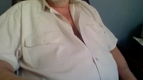 Snapshot of godfather943 chatting on 04/30/26, 06:47 godfather943 online show from 04/30/26, 06:47