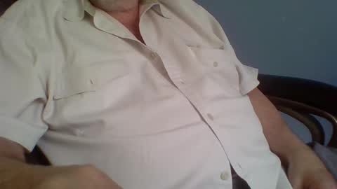 Snapshot of godfather943 chatting on 05/13/26, 09:11 godfather943 online show from 05/13/26, 09:11