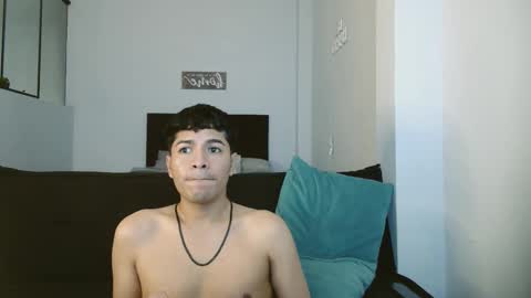 Snapshot of godiegogo_latinboy chatting on 03/07/26, 03:09 Diego online show from 03/07/26, 03:09