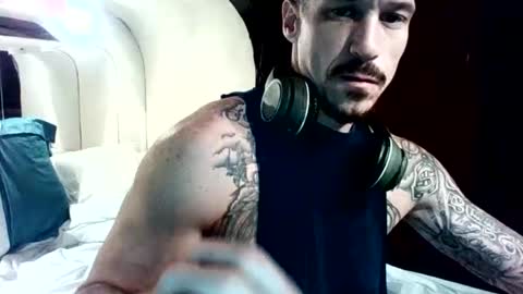 goinwild8900 online show from 12/11/24, 09:41