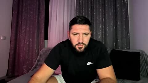 gold_alpha_boy online show from 10/26/25, 06:36