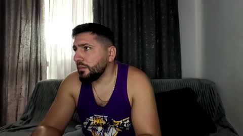 gold_alpha_boy online show from 11/06/25, 11:22