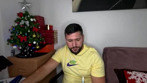 gold_alpha_boy online show from 12/02/25, 11:26