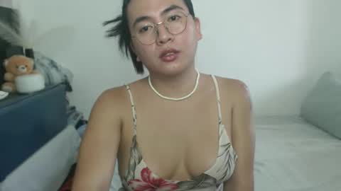 bella online show from 04/13/26, 02:50