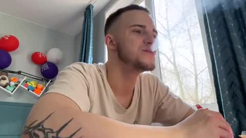 Golden boyyy21 online show from 03/08/25, 10:22