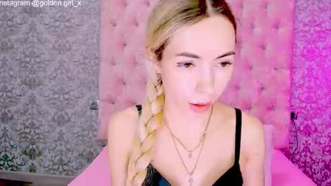 golden girl   online show from 10/18/25, 01:52