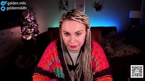 Snapshot of golden_miki chatting on 12/27/24, 07:29 Shy in the streets but a freak in the sheets online show from 12/27/24, 07:29