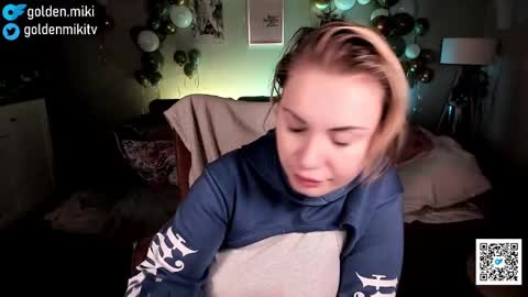 Snapshot of golden_miki chatting on 01/13/25, 06:16 Shy in the streets but a freak in the sheets online show from 01/13/25, 06:16