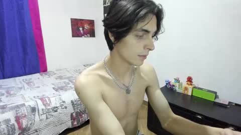 Snapshot of golden_ryan chatting on 10/01/25, 03:45 Jmmmm online show from 10/01/25, 03:45