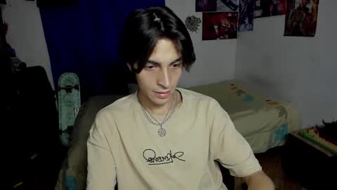 Snapshot of golden_ryan chatting on 03/16/26, 06:01 Jmmmm online show from 03/16/26, 06:01